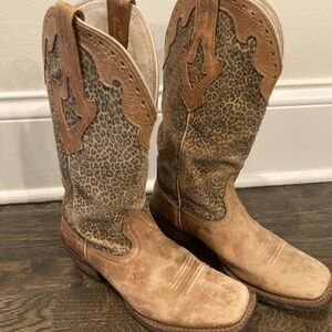 Ariat Women's Savanna Leopard Cowboy Western Boots Brown Size 6.5